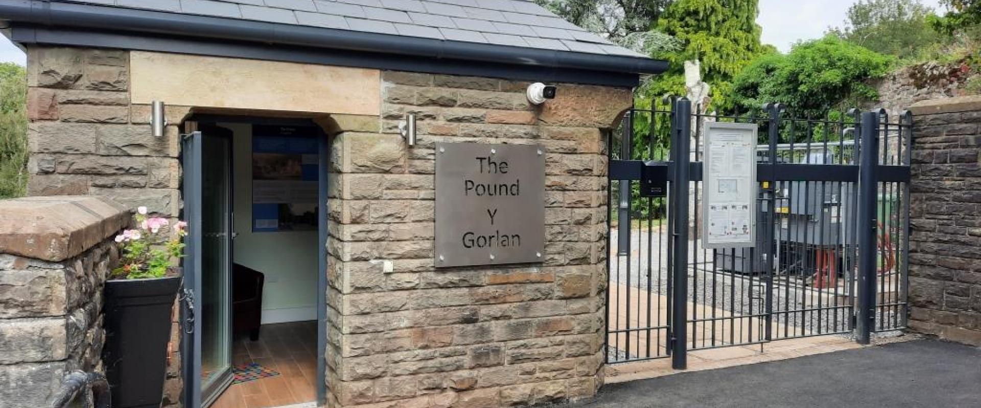 external image of the pound