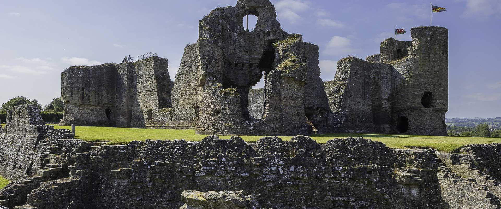 Porthdy Dwyrain Castell Rhuddlan/the East Gatehouse of Castell Rhuddlan 