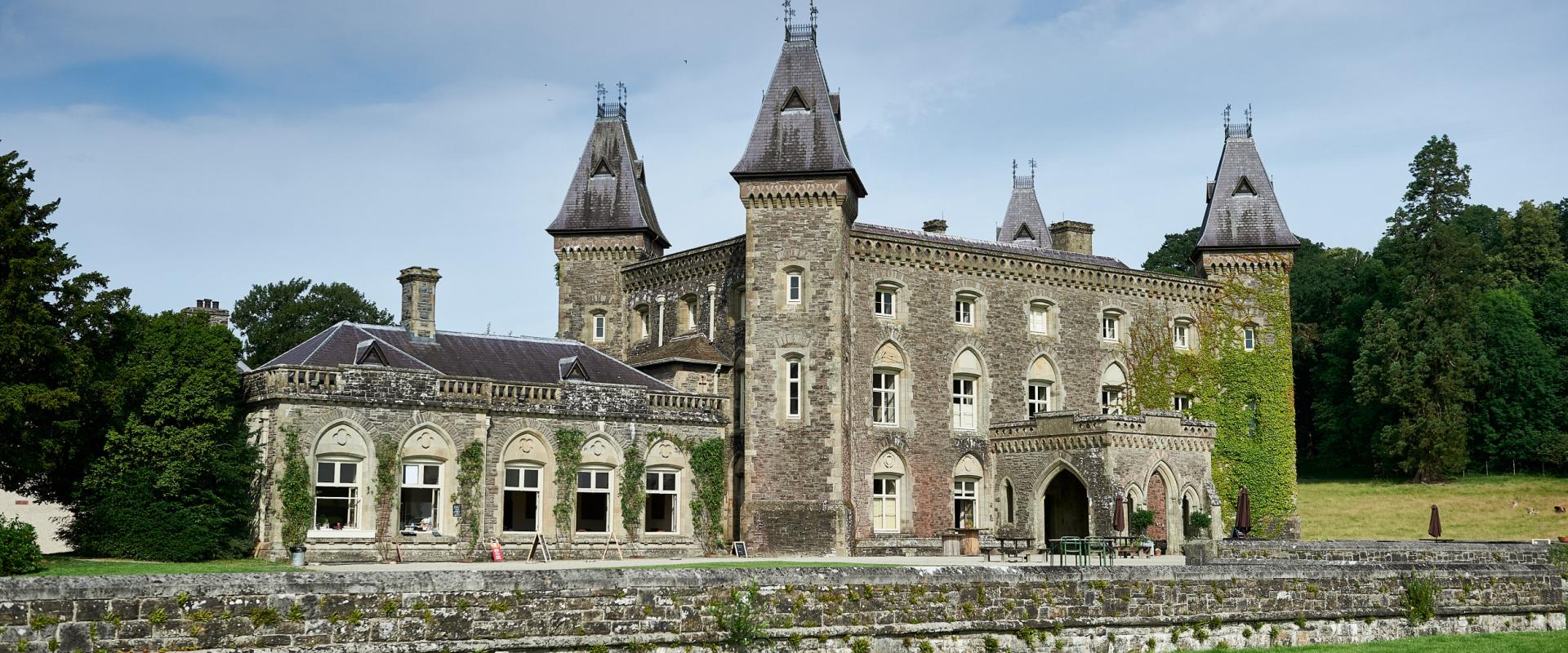 exterior image of Newtonw House Dinefwr