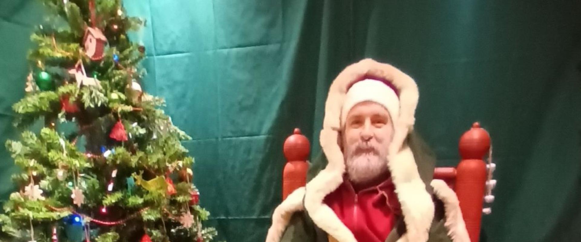 Groto Siôn Corn / Santa’s Grotto