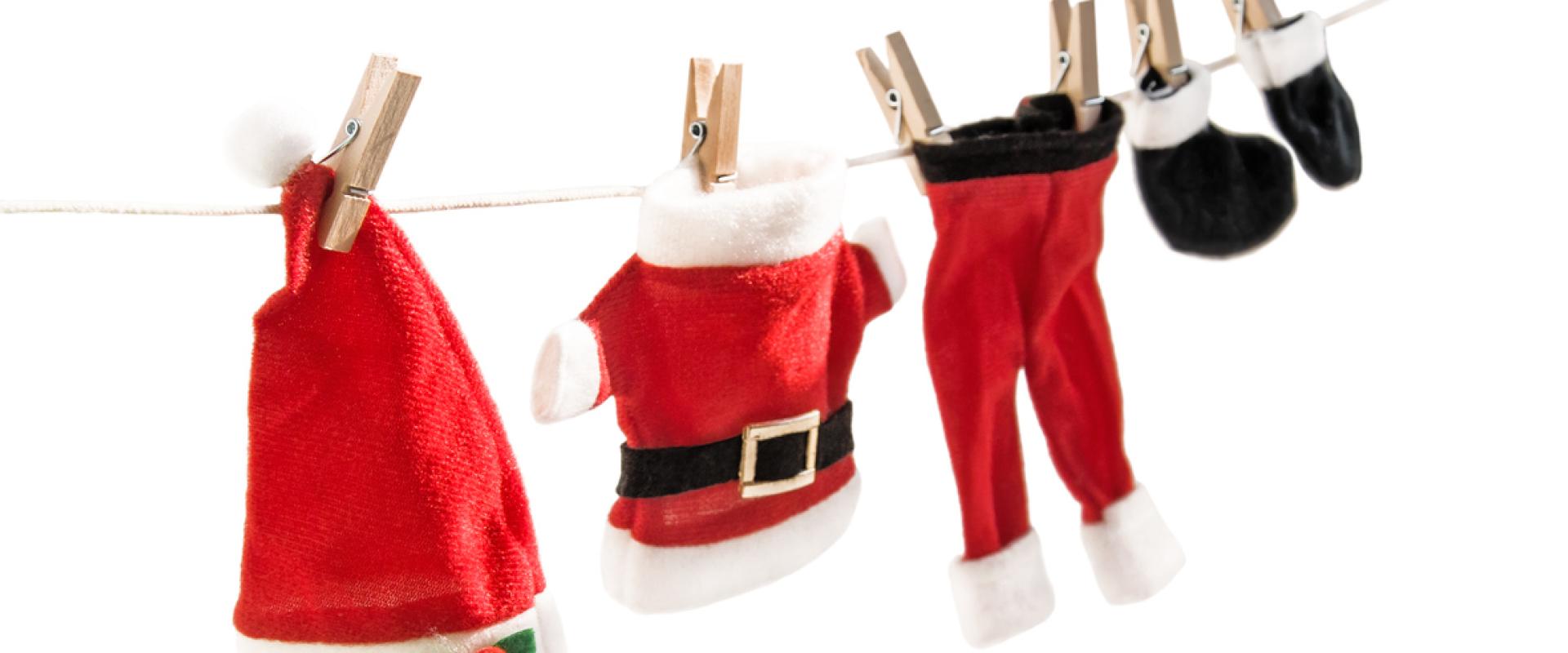 dillad Siôn Corn ar lein golchi / santa's clothes on a washing line