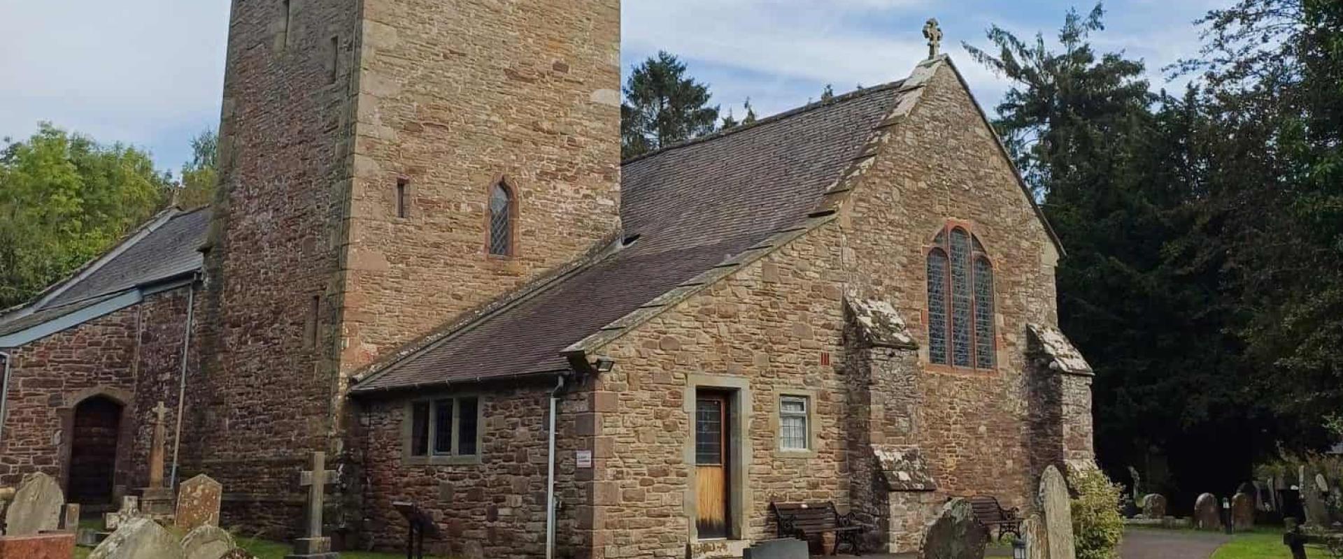 golygfa tuag at yr eglwys / view towards the church