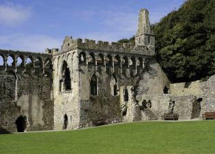 Y Capel Mawr  /The Great Chapel