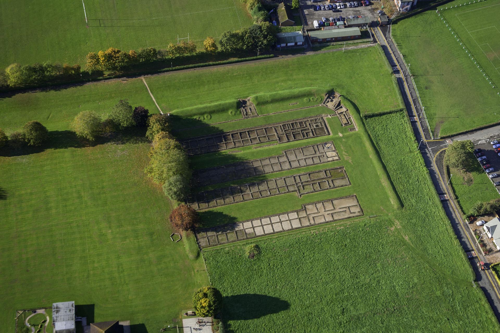 Barics Rhufeinig Caerllion/Caerleon Prysg Field Barracks